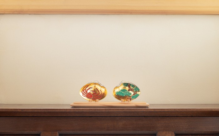 F25-033 蛤飾り「松葉蟹図」