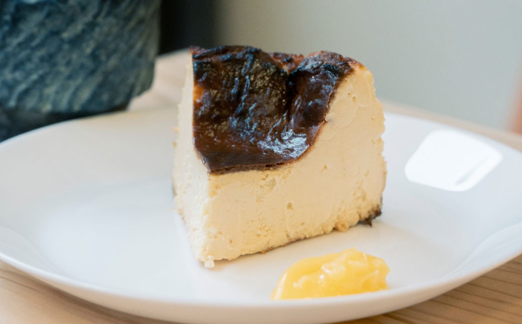 バスクチーズケーキ 5号 直径15cm ／ 洋菓子 スイーツ ケーキ おやつ チーズ デザート