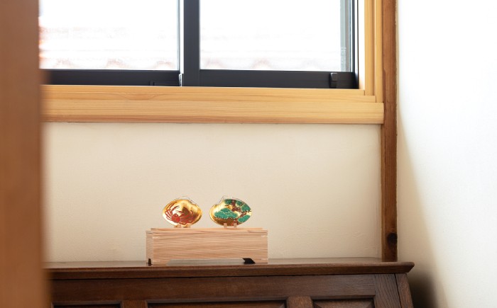 F25-033 蛤飾り「松葉蟹図」