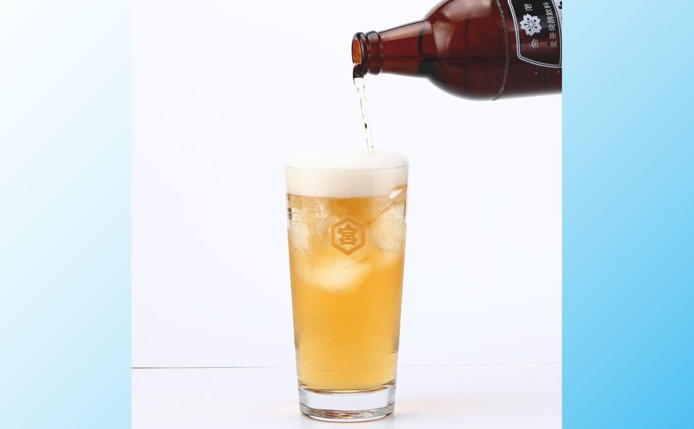 宮崎本店の本格焼酎「キンミヤ焼酎」ホッピー割り