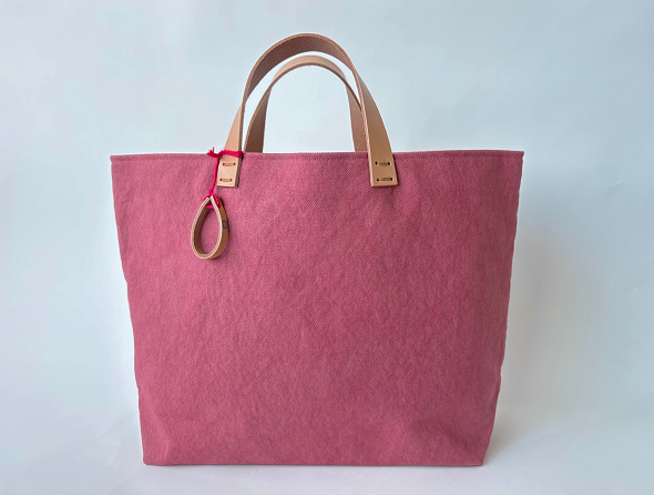 手染め製品のため、画像と実際の色とは異なる場合があります。