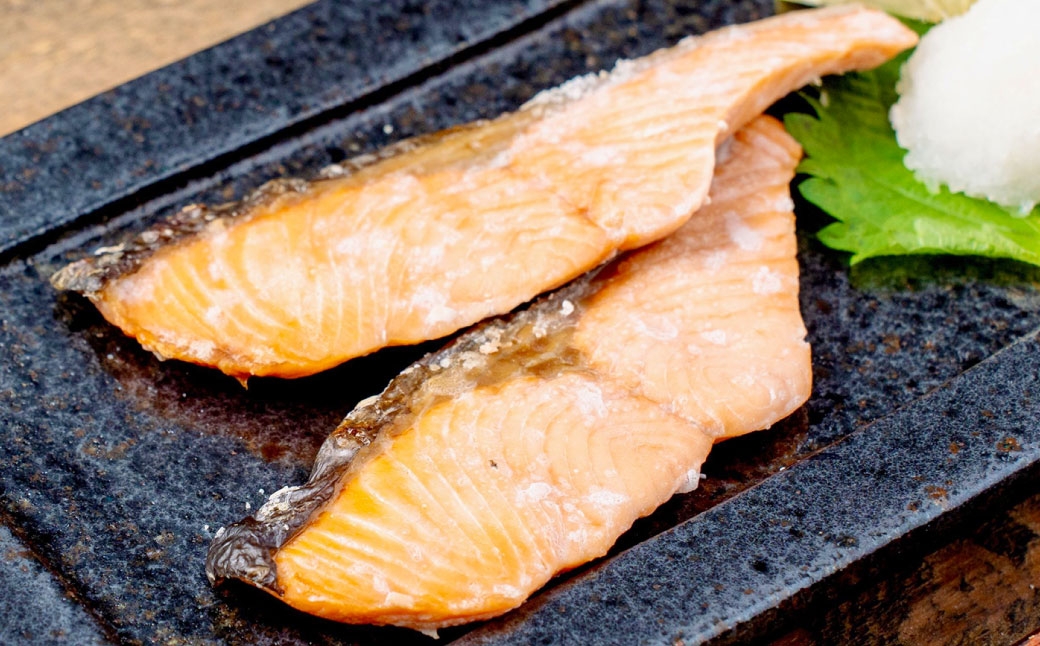 北海道産【骨なし】秋サケの切身（急速冷凍）約1200g（200g程度×6パック）