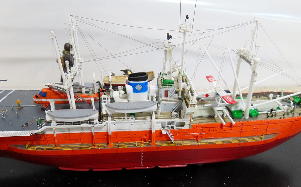 宗谷第3次観測隊南極観測船1/350完成品ハセガワベースプラモデル