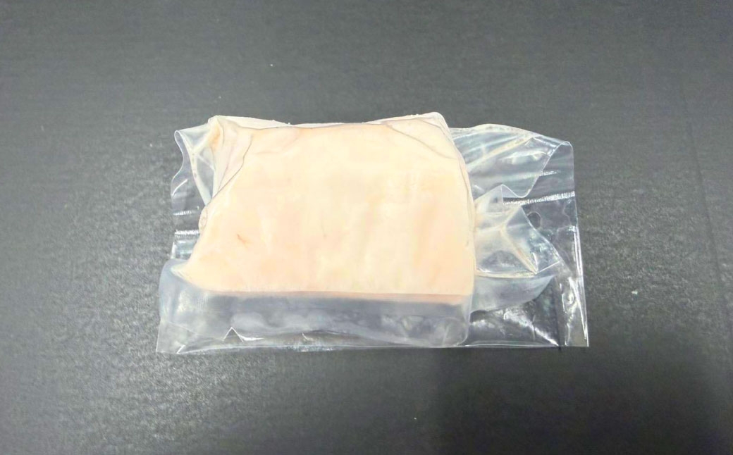 国産 紅白 （ 赤身 ・ コウネ ） 馬刺し 約850g 馬刺し用醤油ミニボトル付き