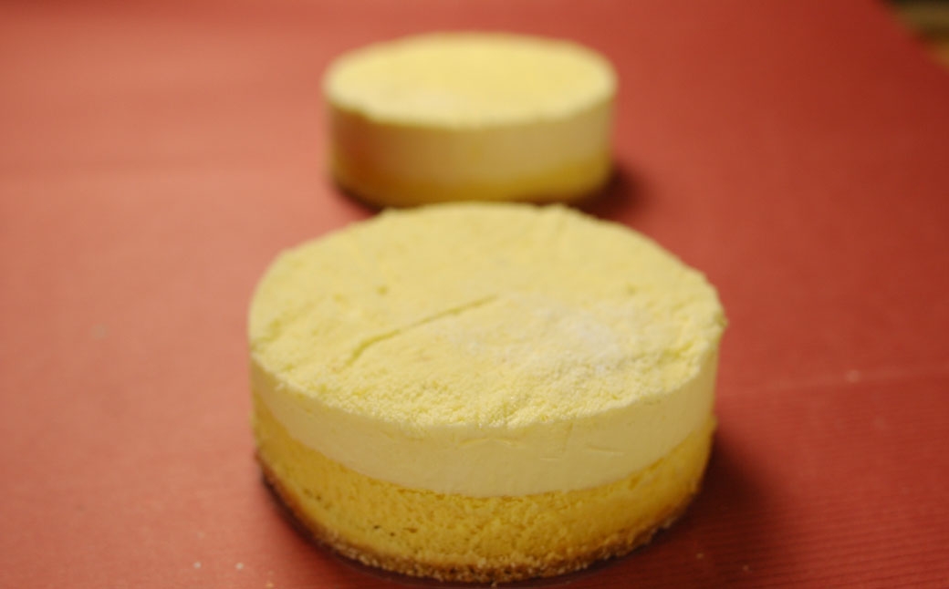 阿蘇・小国ビンテージチーズケーキ （ 直径 12cm ）