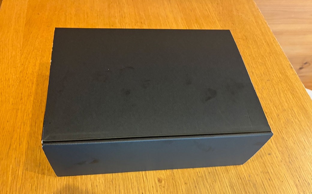 国産 紅白 （ 赤身 ・ コウネ ） 馬刺し 約600g 馬刺し用醤油ミニボトル付き