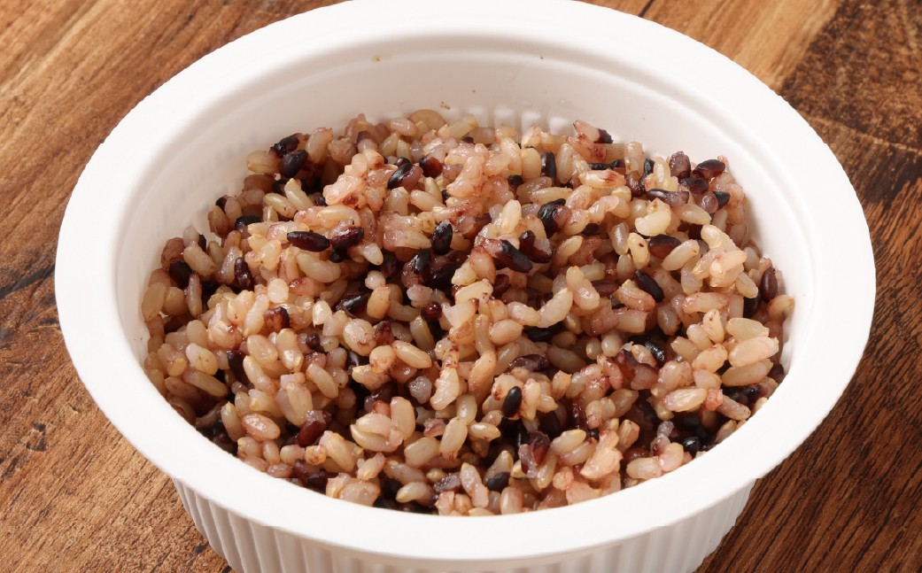 【令和7年産米】【お手軽玄米】くろまい＆げんまい パックご飯 150g×12個入り（特別栽培コシヒカリを使用