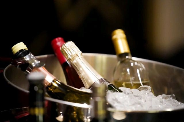 わが国有数の銘醸地、信州しおじりのワインをお楽しみください。