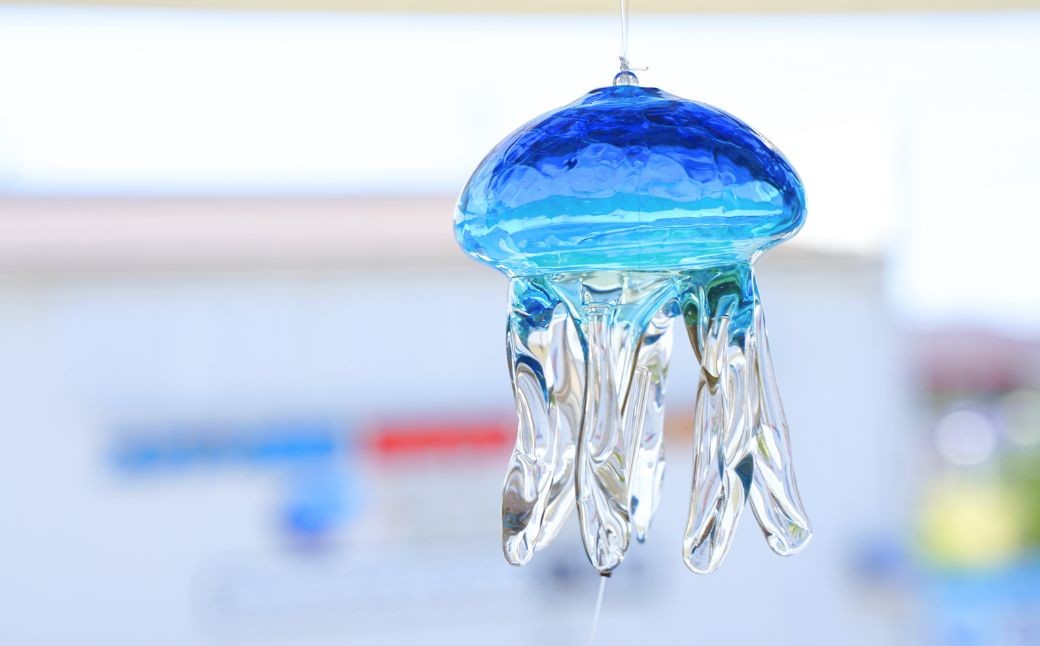 くらげ風鈴 あさぎブルー(ヒビ模様)