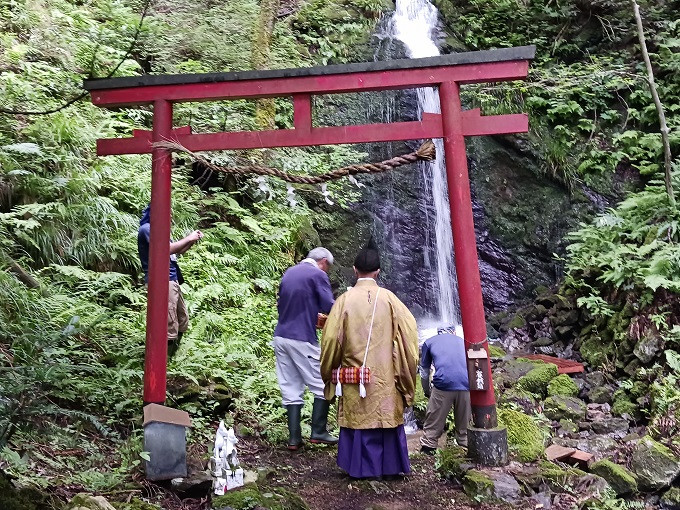 ネクストゴール300万円に挑戦中】青龍の滝再生プロジェクト～地域の生活の要だった滝 を甦らせたい！～｜ふるさと納税のガバメントクラウドファンディングは「ふるさとチョイス」