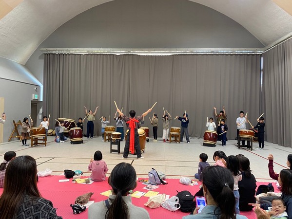 市内公共施設+ミラトン+小学校での舞台鑑賞会