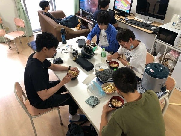 食と職の支援がみんなを明るくする!