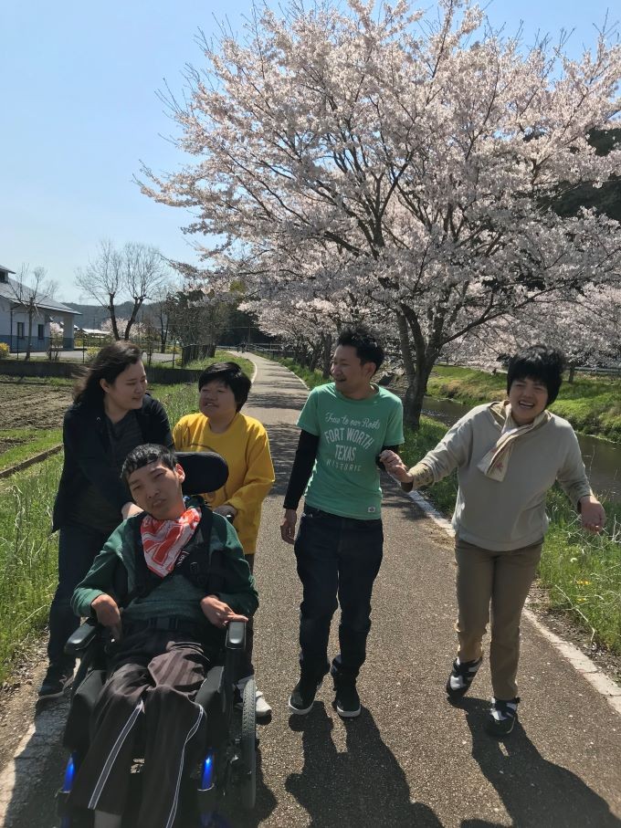 返礼品は団体応援