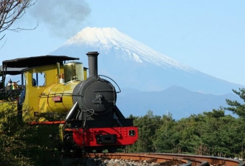 日本で唯一の15インチゲージの鉄道を、再び走らせたい！ 富士山と四季