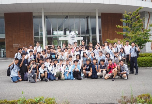 main_img