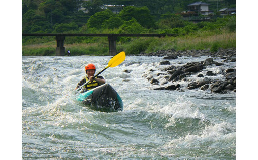 水質日本一、“奇跡の清流 仁淀川” 　ラフティングのツアーを楽しむことができます！