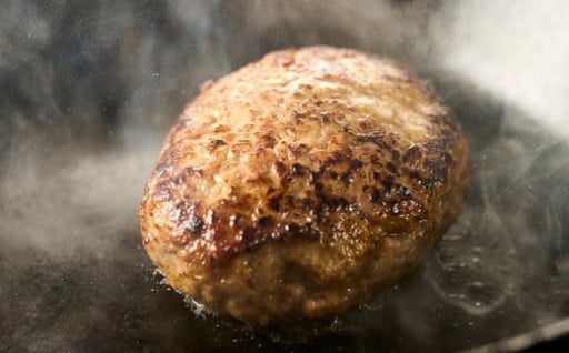 黒毛和牛 × 匠豚 至福 の ハンバーグ
