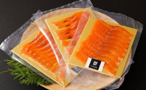 レストラン仕込み！熊本・奥阿蘇 ASOサーモンの燻製 200g（40g×5パック） 