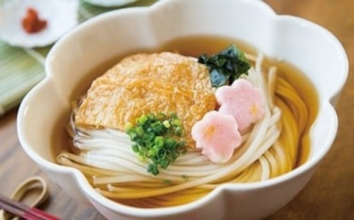 厳選した16種類の国産雑穀とうどんの出逢い