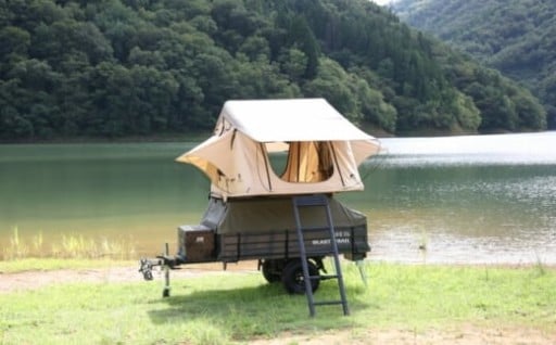 ＼車の使い勝手を損なわない新しいキャンプの形／ルーフトップテント BLAST-FARM T-33