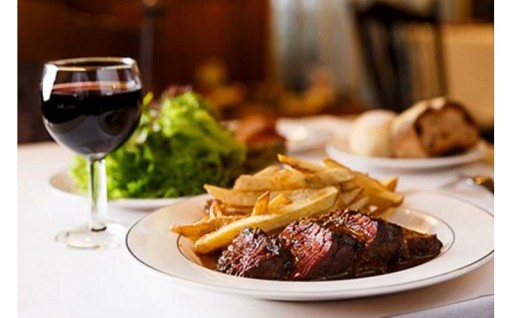 ビストロクワバラ食事券【9000円分】　福岡市🎫