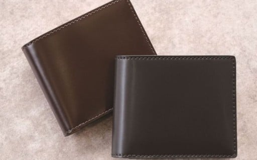 オイルアップのコードバンを使用した[bell la bell] コードバン 二つ折り財布😸