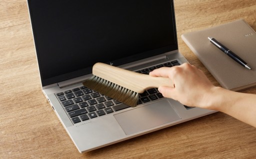 特殊繊維を使用した⚡静電気除去ブラシ