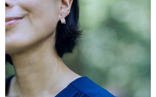 手仕事で仕立てた小国杉アクセサリーhii（ひい）