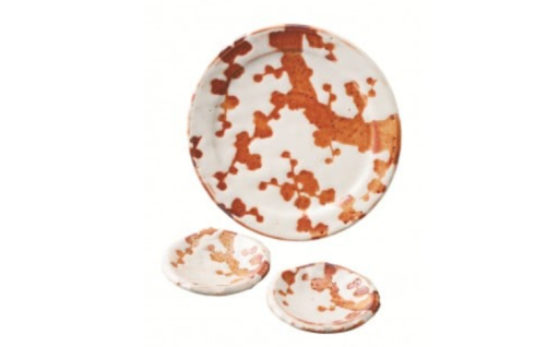 おもてなしにぴったり！志野焼梅文皿揃