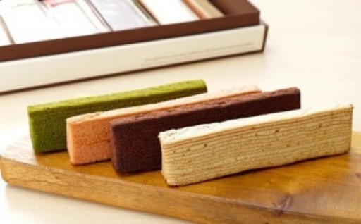 　桜のキャトル特製スティックバームクーヘンセット