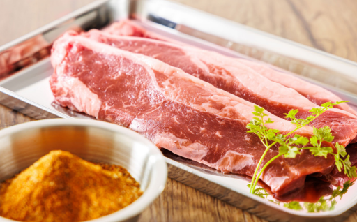 釧路の魂！秘伝カレー味の「フライパンビーフ」