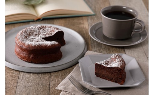 健康志向のあなたに贈る💌とっておきの手作りガトーショコラ＜4号＞