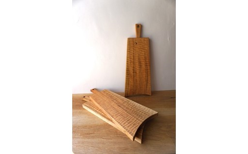 職人仕上げの木製カッティングボード