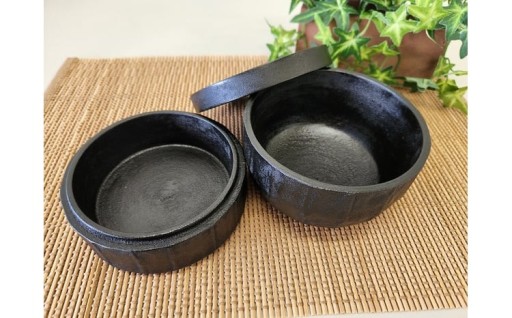 【黒漆】クスノキで作ったお弁当箱まる（2段／下段：お椀型）
