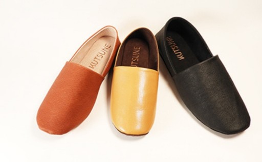 【KUTSUNE＜クツネ＞】ルームシューズ（革製・バブーシュタイプ）👞