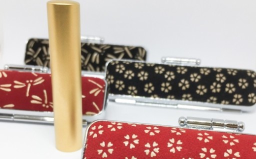 【選べるカラー＆模様】印鑑 甲州印伝ケース付ゴールドチタン印鑑12mm丸