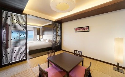 ＜グランドメルキュール沖縄残波岬リゾート＞ジュニアスイート（和洋室）夕朝食付きペア宿泊券