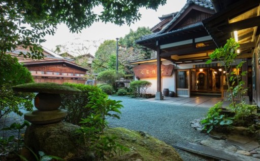 【平日限定】 2食付きプラン （ペア） 登録有形文化財