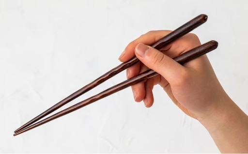 【人気の返礼品】いわての広葉樹でつくる、拭き漆箸