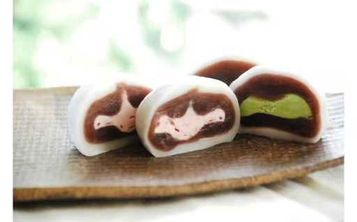 生クリーム大福「うさぎのしっぽ」抹茶8個・いちご8個