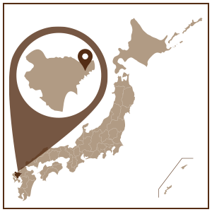 佐賀県東部に位置するみやき町。北には筑紫山地、南には筑後川が流れている自然豊かな町です。
九州には多くの焼き物がありますが、昔から、有田が「西目の皿山」なら、「東目の皿山」は白石といわれるほど、磁器産地として名を馳せていました。
みやき町にはその名残で今も数件の窯元が残っています。
みやき町の歴史、そして、今の窯元についてお伝えいたします。