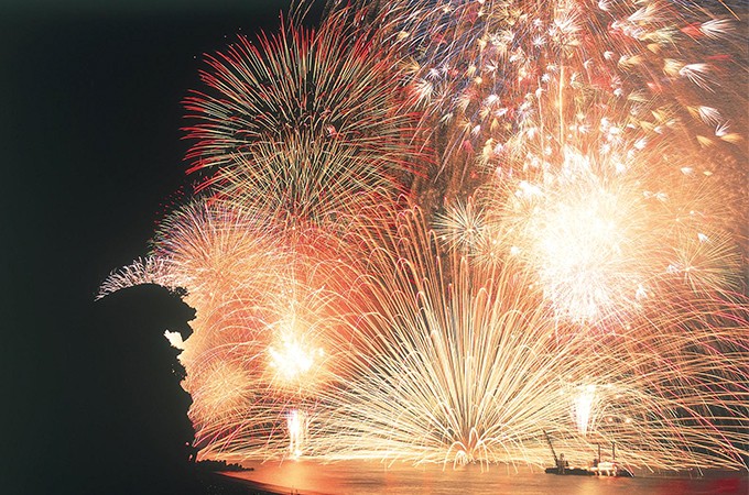 きふたび特集 夏の夜空に咲き乱れる 花火特集 きふたび きふ をして たび に出よう