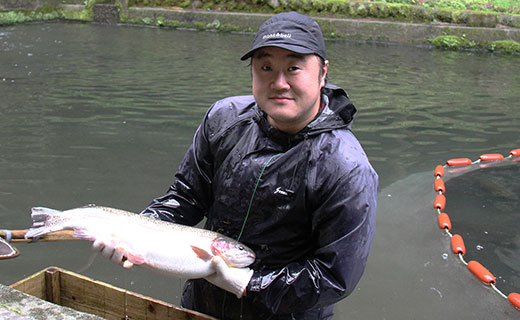 【昭和35年創業 清滝養鱒場】