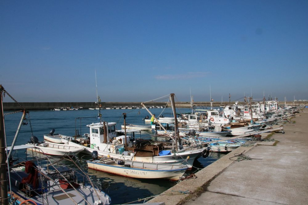 愛知県常滑市は、知多半島西海岸中央部に位置し、伊勢湾に16㎞の海岸を有しています。