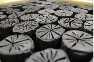  高品質な黒炭として人気の岩手木炭