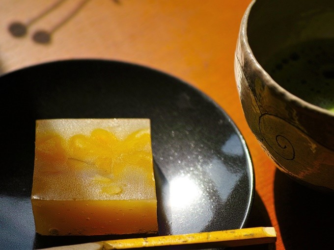 旬の素材を使った【栗羊羹】