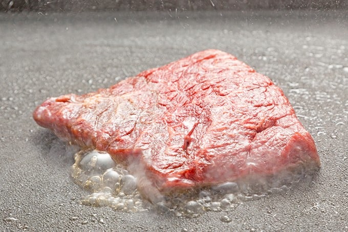 平松牧場指定熟成国産和牛モモステーキ用500g