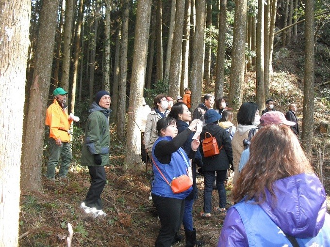 里山環境保護バスツアー風景