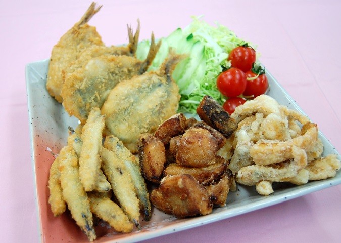 野菜は付属しておりません。