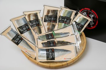 しめさば、しめさば(あぶり)、しめさば(昆布付)の3種詰め合わせ!